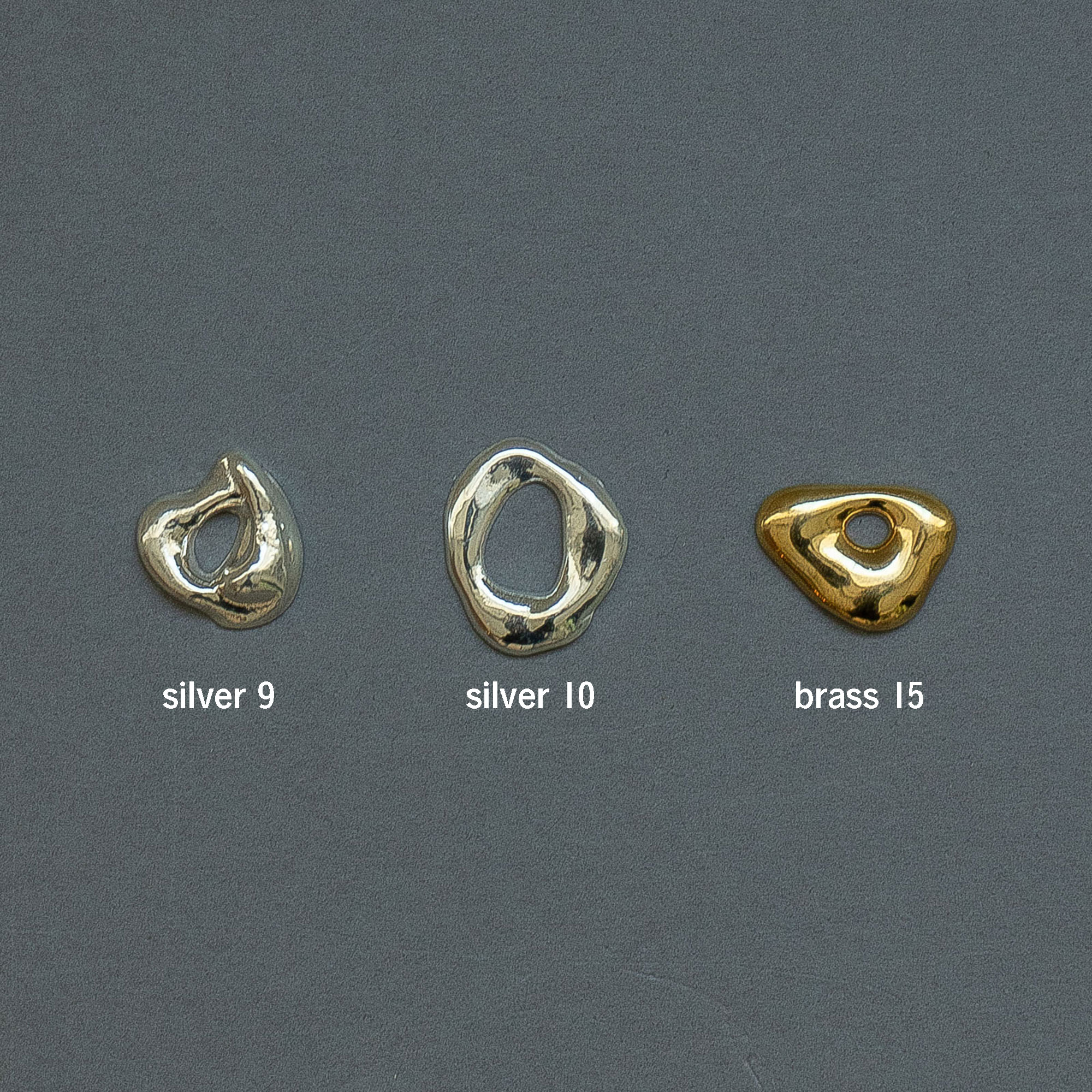 シルクコードsilver チャームネックレス　accessory mau accessories mau シルクコードチャームネックレス［期間限定販売